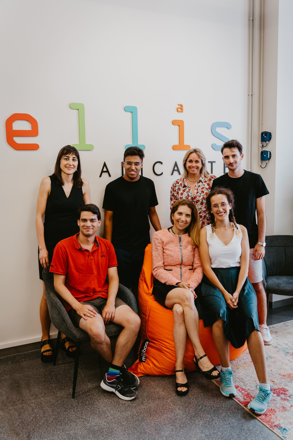 The ELLIS Alicante team, 7 people under the ELLIS sign